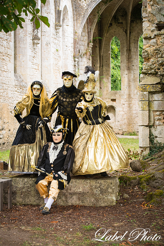 28-abbaye-de-fontaine-guerard-feeries-venitiennes.jpg