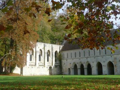 28-abbaye-de-fontaine-guerard.jpg