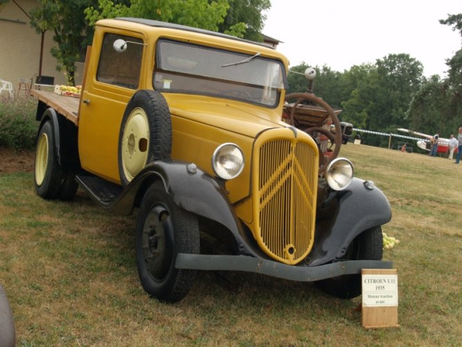 musee-de-salviac-citroen-1935.jpg