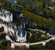 chateau-montreuil-belay-vue-aerienne.png