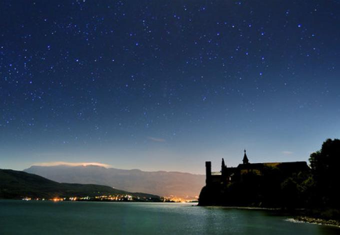 220-abbaye-d'hautecombe---vue-de-nuit.jpg