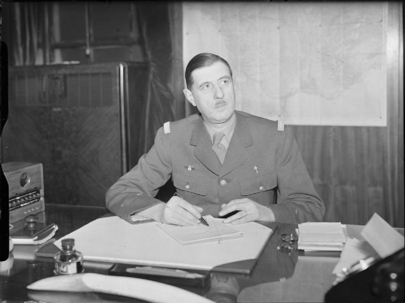 300-charles_de_gaulle.jpg