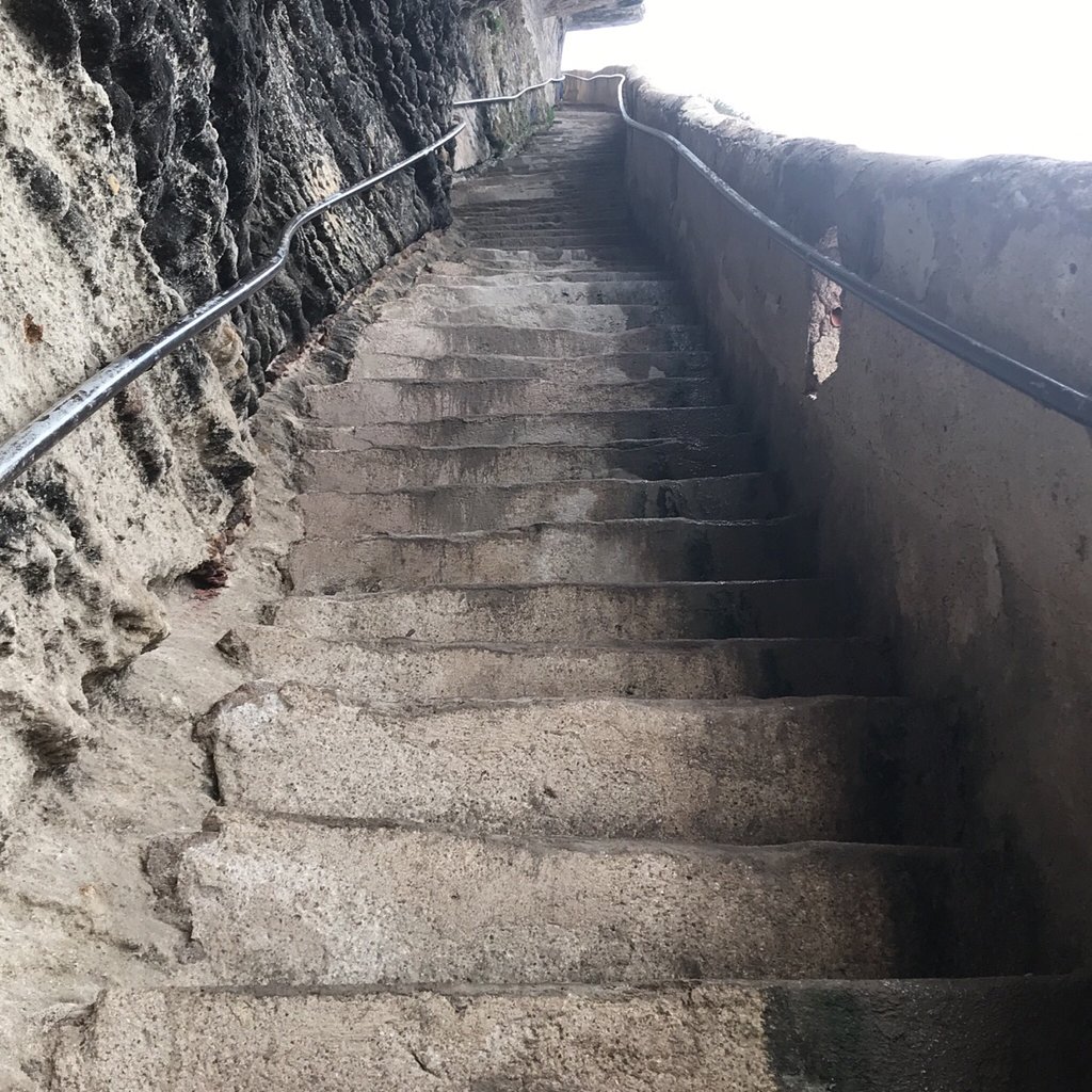 380-escalier-du-roya-d'aragon-bonifacio.jpg