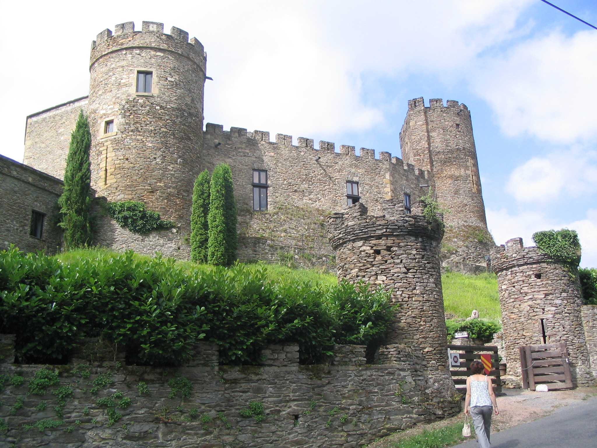 403-chouvigny-chateau-03.jpg