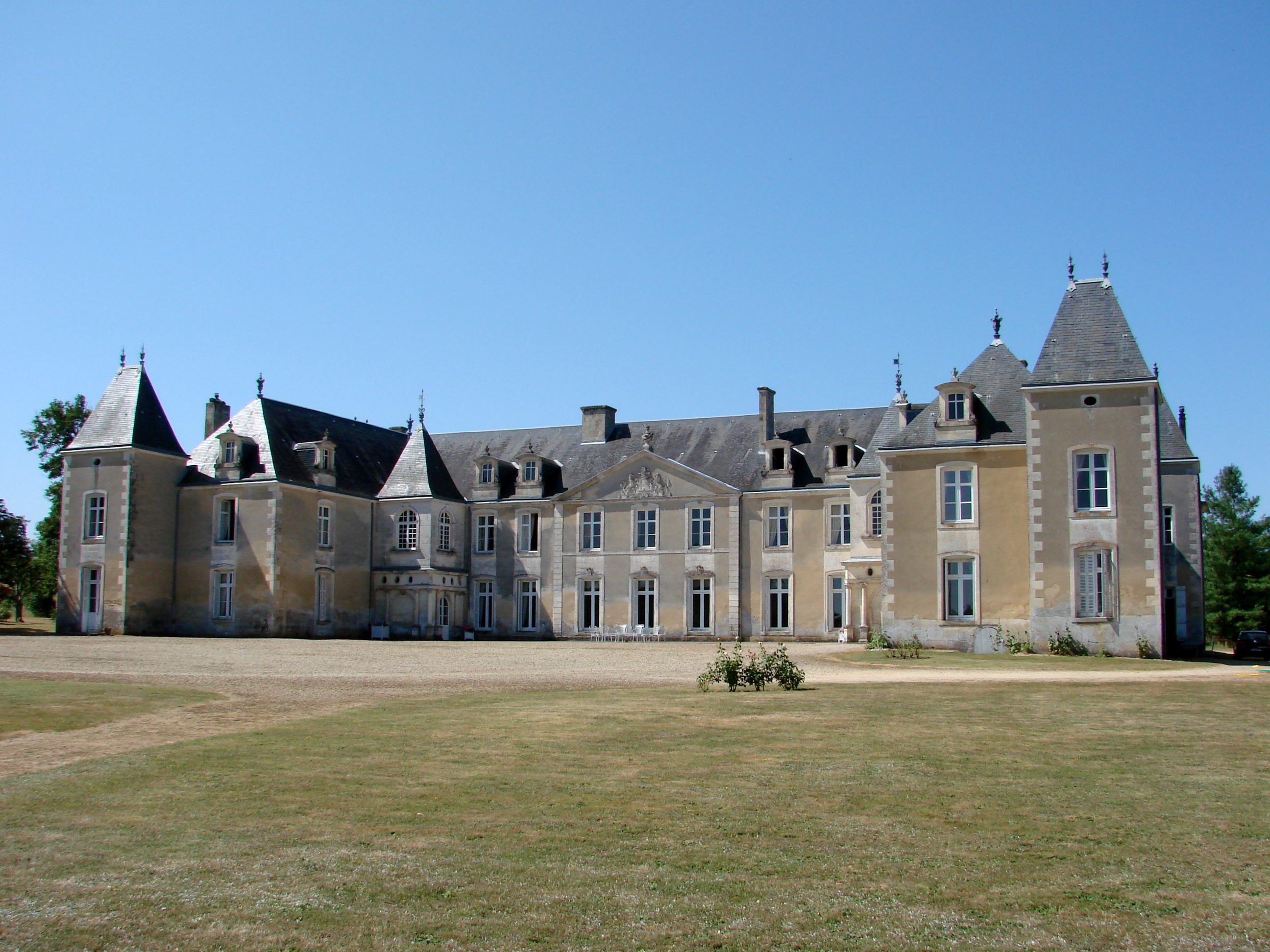 465-chateau_de_panloy_17.jpg
