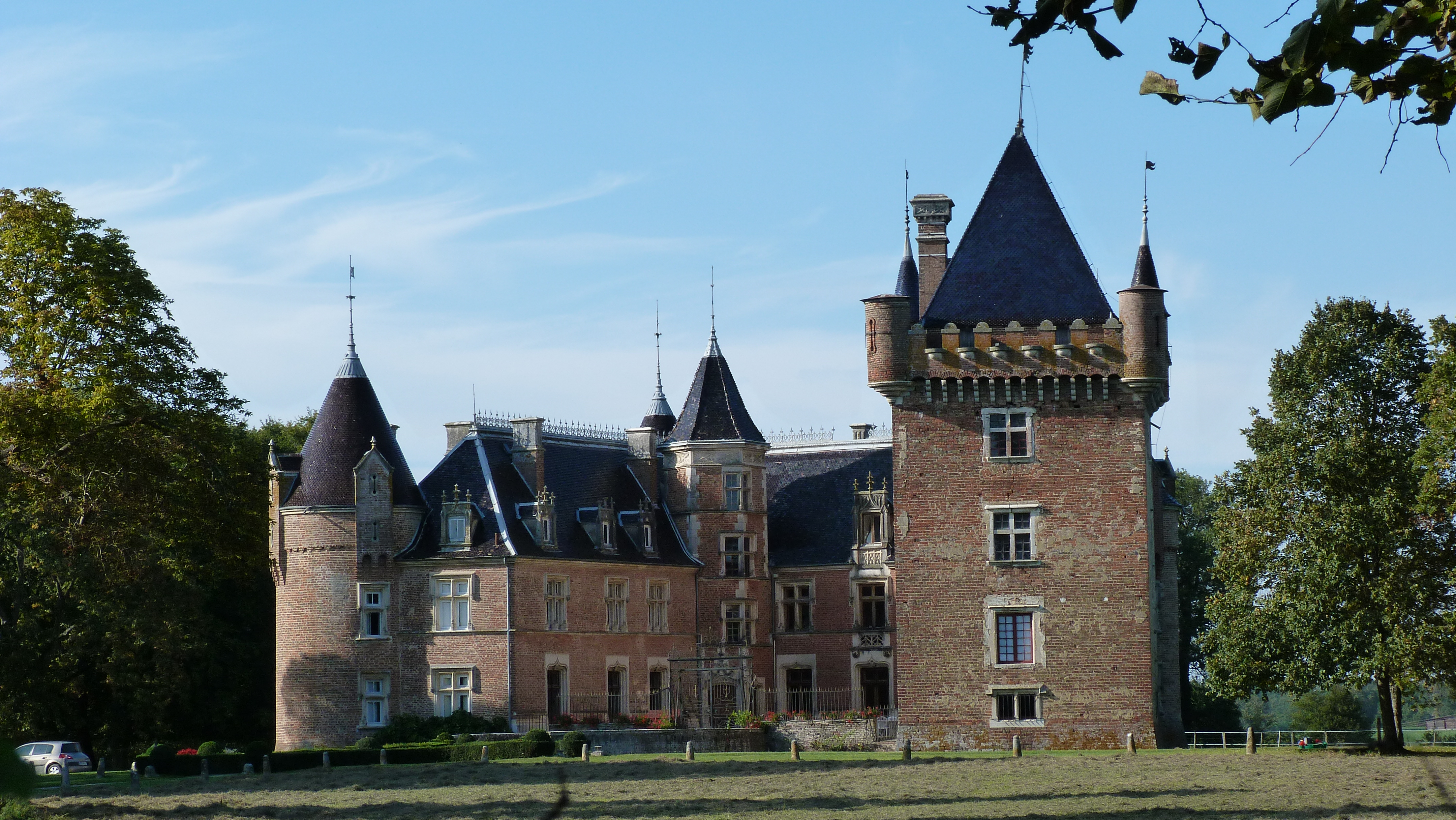 494-chateau_de_loriol.jpg