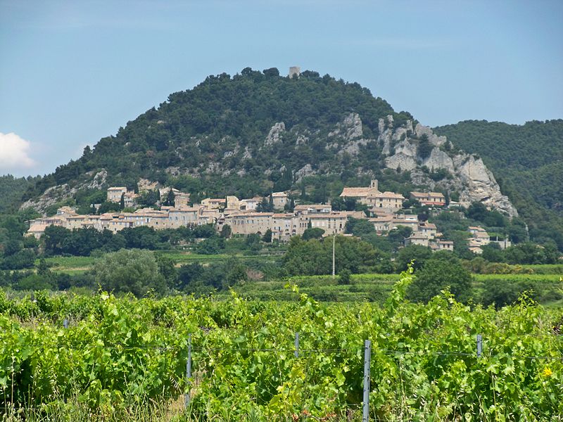 1002-seguret-plus-beaux-villages-de-france-vaucluse.jpg