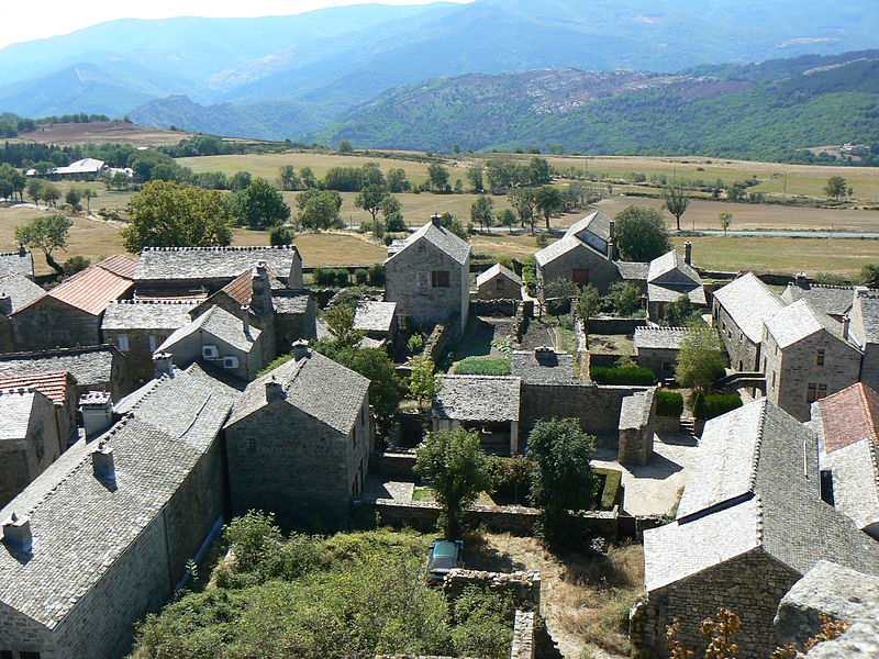 1062-la-garde-guerin-plus-beaux-villages-de-france-lozere.jpg