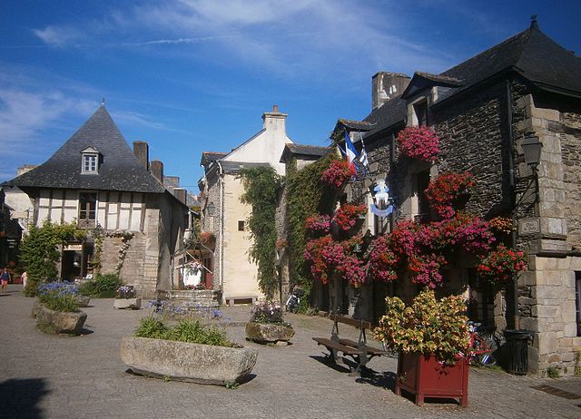 1083-rochefort-en-terre-plus-beaux-villages-de-france-morbihan.jpg