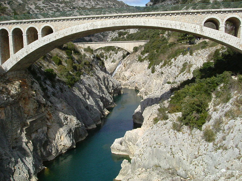 1102-saint-guilhem-le-desert-plus-beaux-villages-de-france-herault.jpg