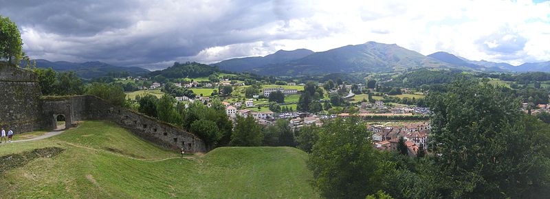 1106-saint-jean-pied-de-port-plus-beaux-villages-de-france-pyrenees-atlantiques.jpg