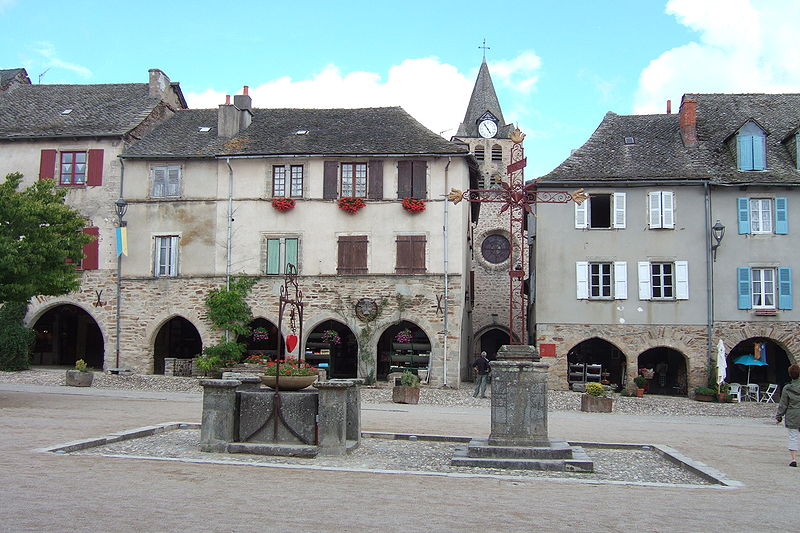 1121-sauveterre-de-rouergue-plus-beaux-villages-de-france-aveyron.jpg