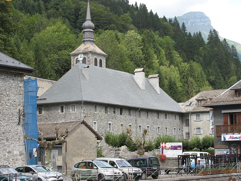 1125-sixt-fer-a-cheval-plus-beaux-villages-de-france-haute-savoie.jpg