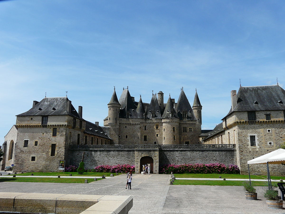 1150-chateau-de-jumilhac_le_grand_perigord_vert_dordogne.jpg