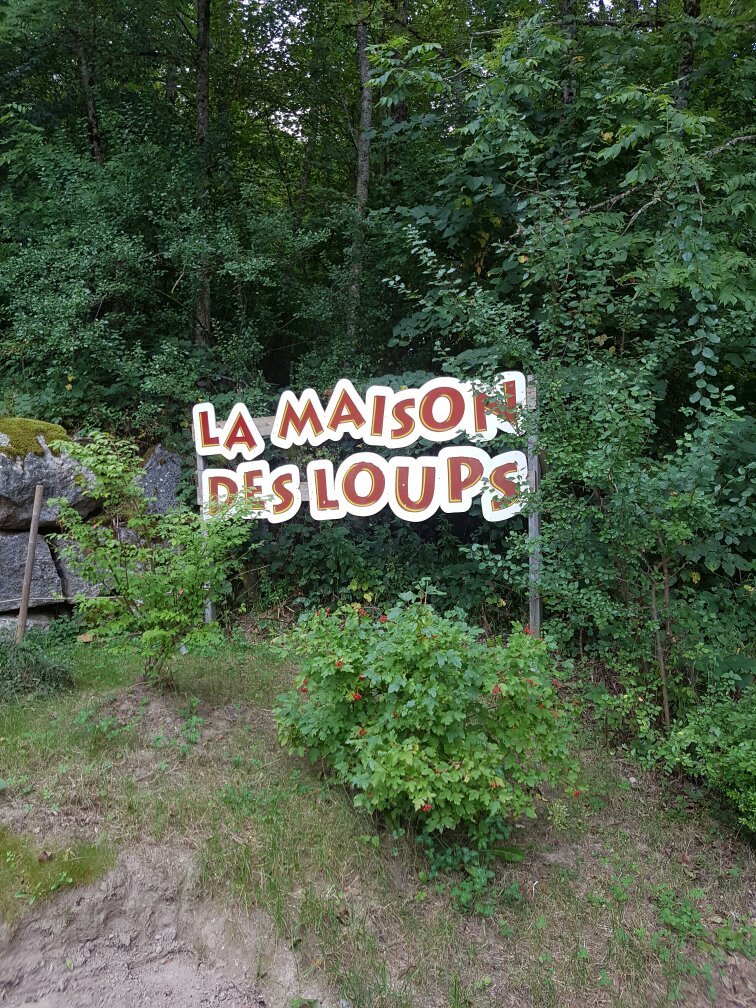 1156-maison-des-loups-09.jpg