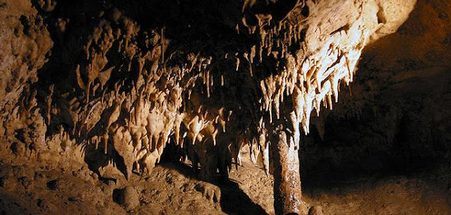 1222-grotte-celestine_rauzan-gironde.jpg