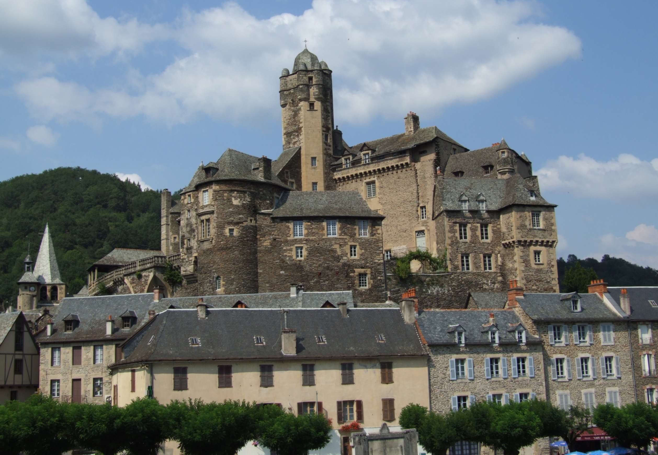 1616-chateau-d-estaing-aveyron.jpg