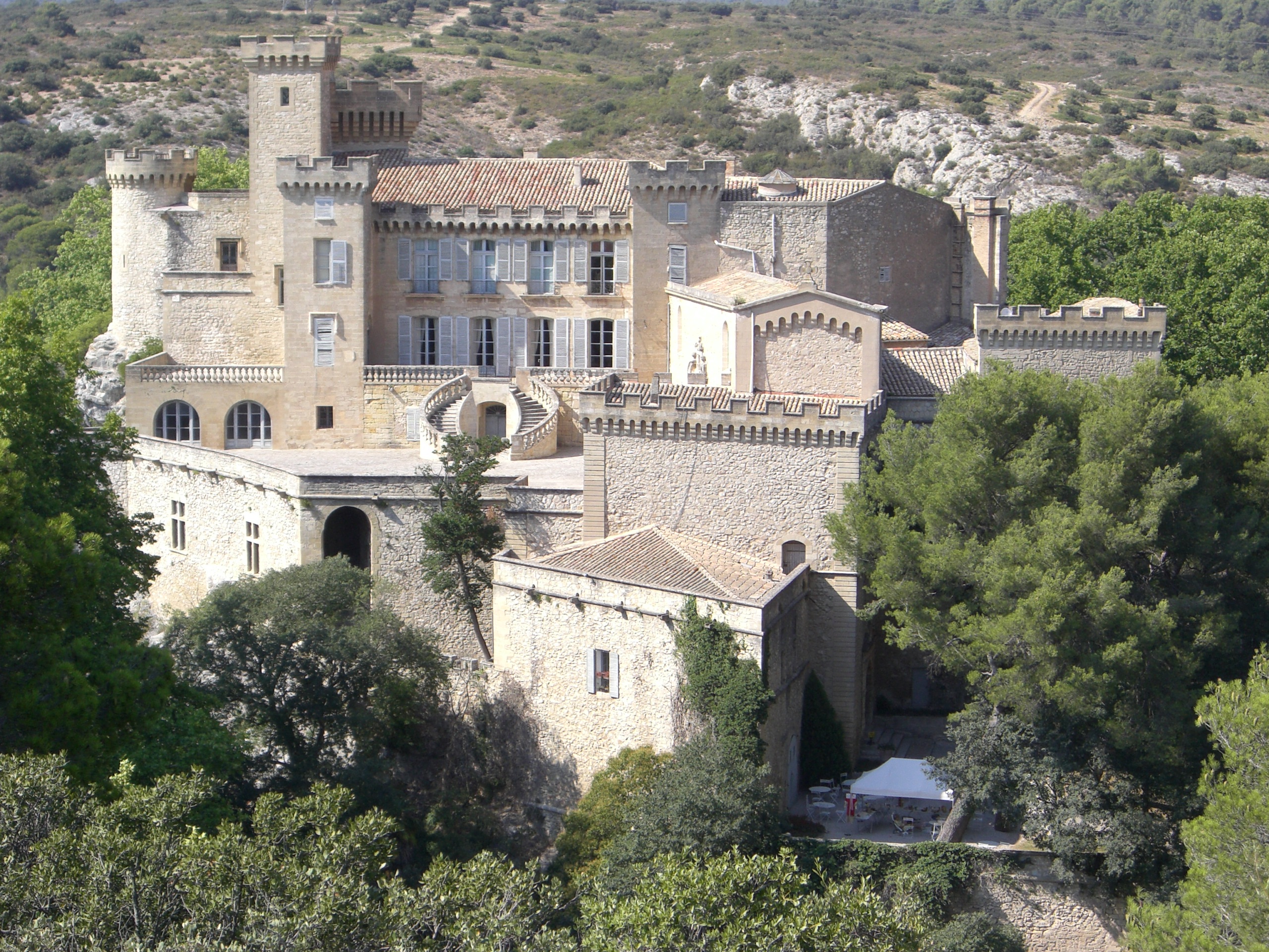 1643-chateau-de-la-barben-bouches-du-rhone.jpg