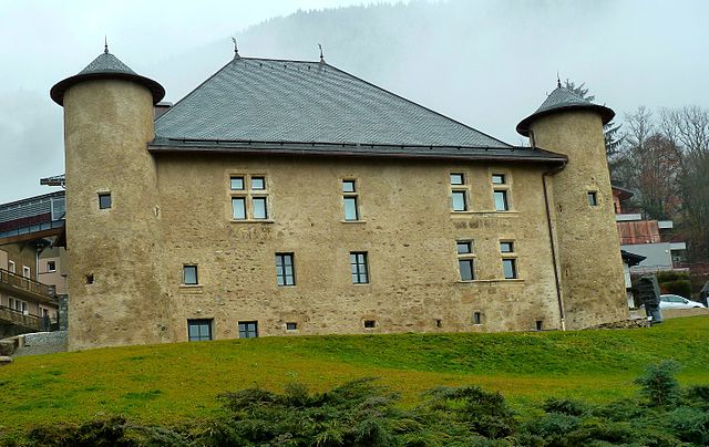 1704-maison-forte-de-hautetour-st-gervais-haute-savoie.jpg