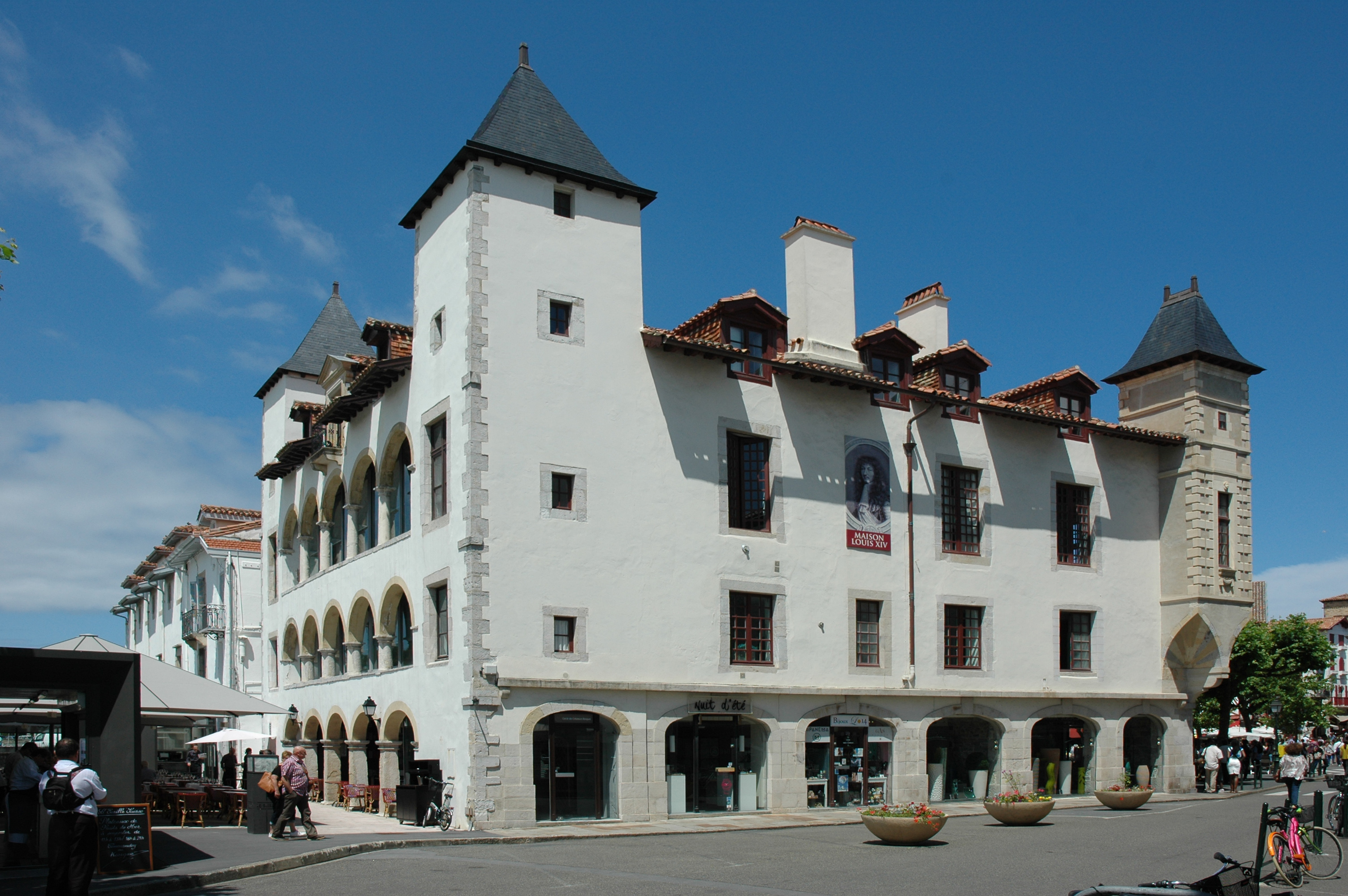 1806-pyrenees_atlantiques_saint-jean-de-luz_maison_louis_xiv_64.jpg