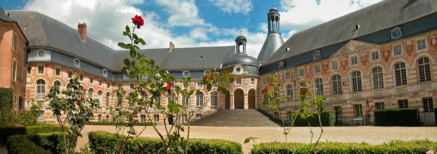 1888-89-chateau-de-saint-fargeau-yonne.jpg