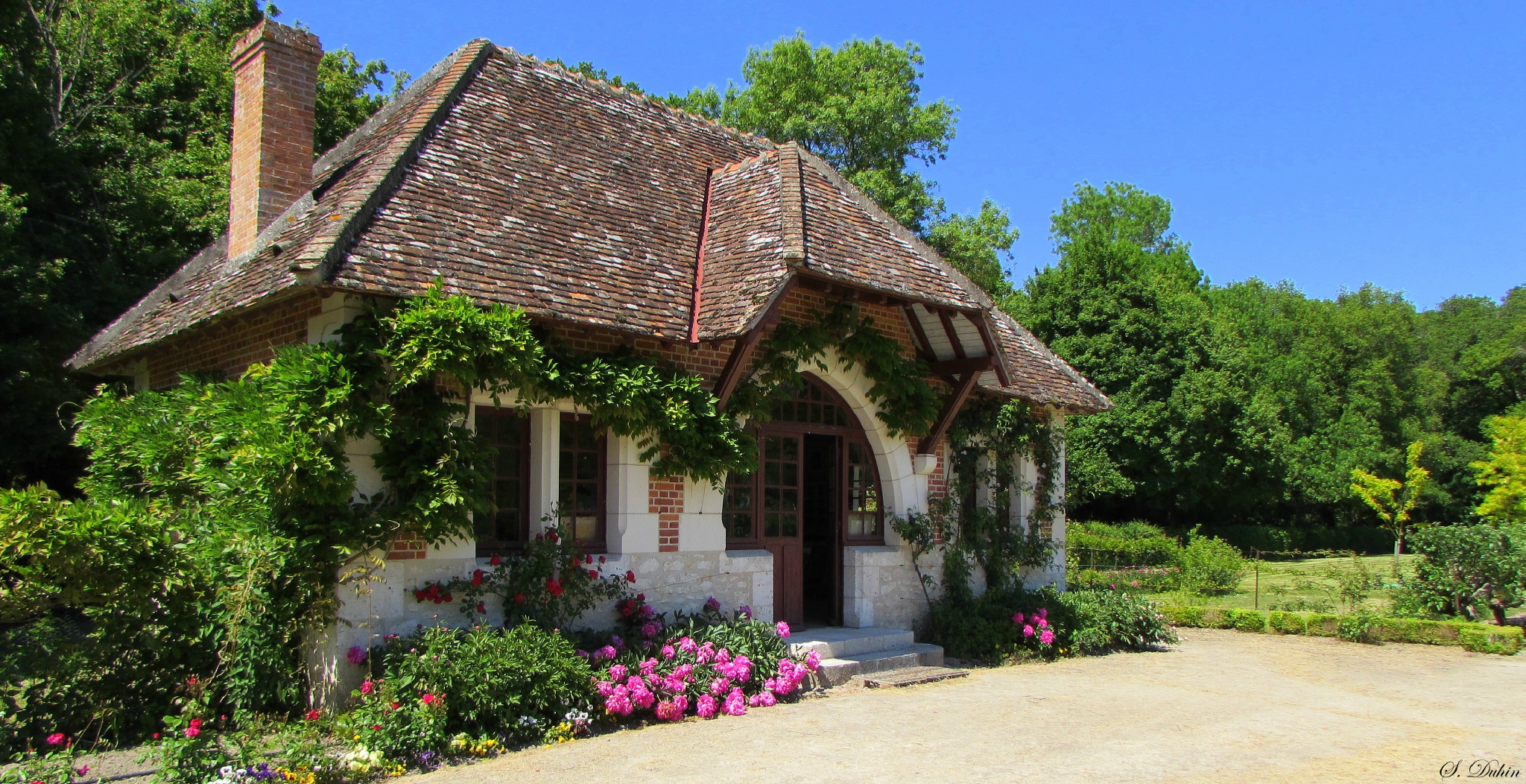 1939-chateau-du-moulin-conservatoire-de-la-fraise-41.jpg