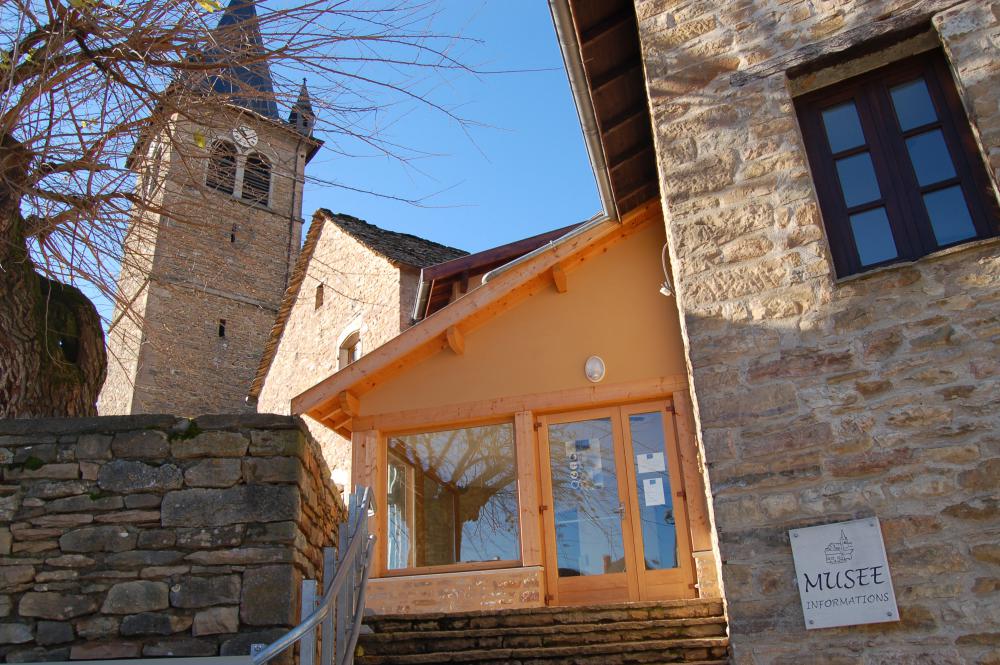 1997-maison-du-patrimoine-de-hieres-sur-amby-isere-auvergne-rhone-alpes.jpg