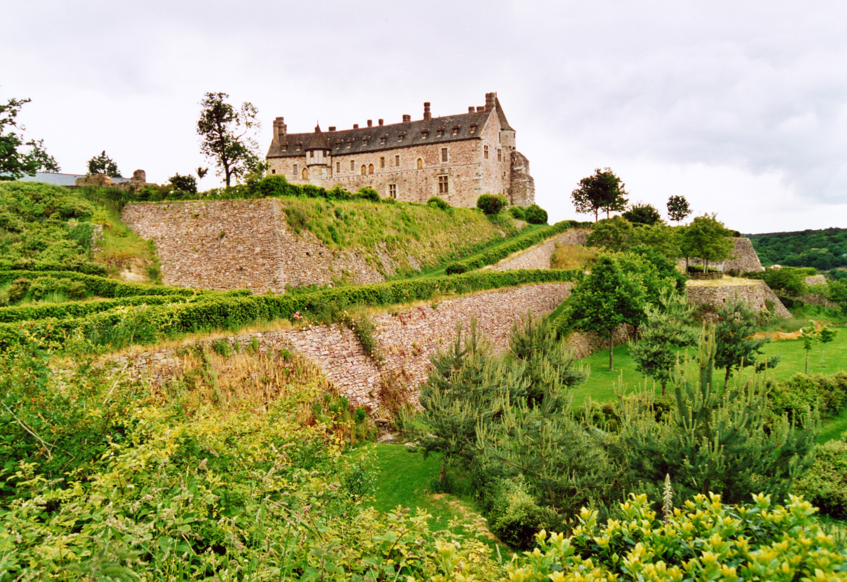 2098-chateau-la-roche-jagu-cote-darmor-ploezal.jpg