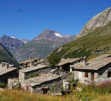 1037-bonneval-sur-arc-plus-beaux-villages-de-france-savoie.jpg