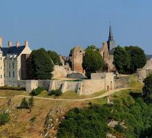 1100-sainte-suzanne-plus-beaux-villages-de-france-mayenne.jpg