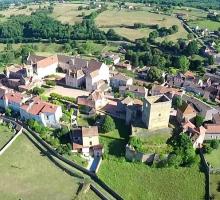 1124-semur-en-brionnais-plus-beaux-villages-de-france-saone-et-loire.jpg