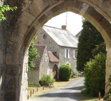1130-yevre-le-chatel-plus-beaux-villages-de-france-loiret.jpg