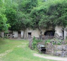 1927-vallee-troglodytique-des-goupillieres-azay-le-rideau-indre-et-loire-centre-val-de-loire.jpg