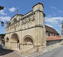870-aubeterre-sur-dronne-plus-beaux-villages-de-france-charente.jpg