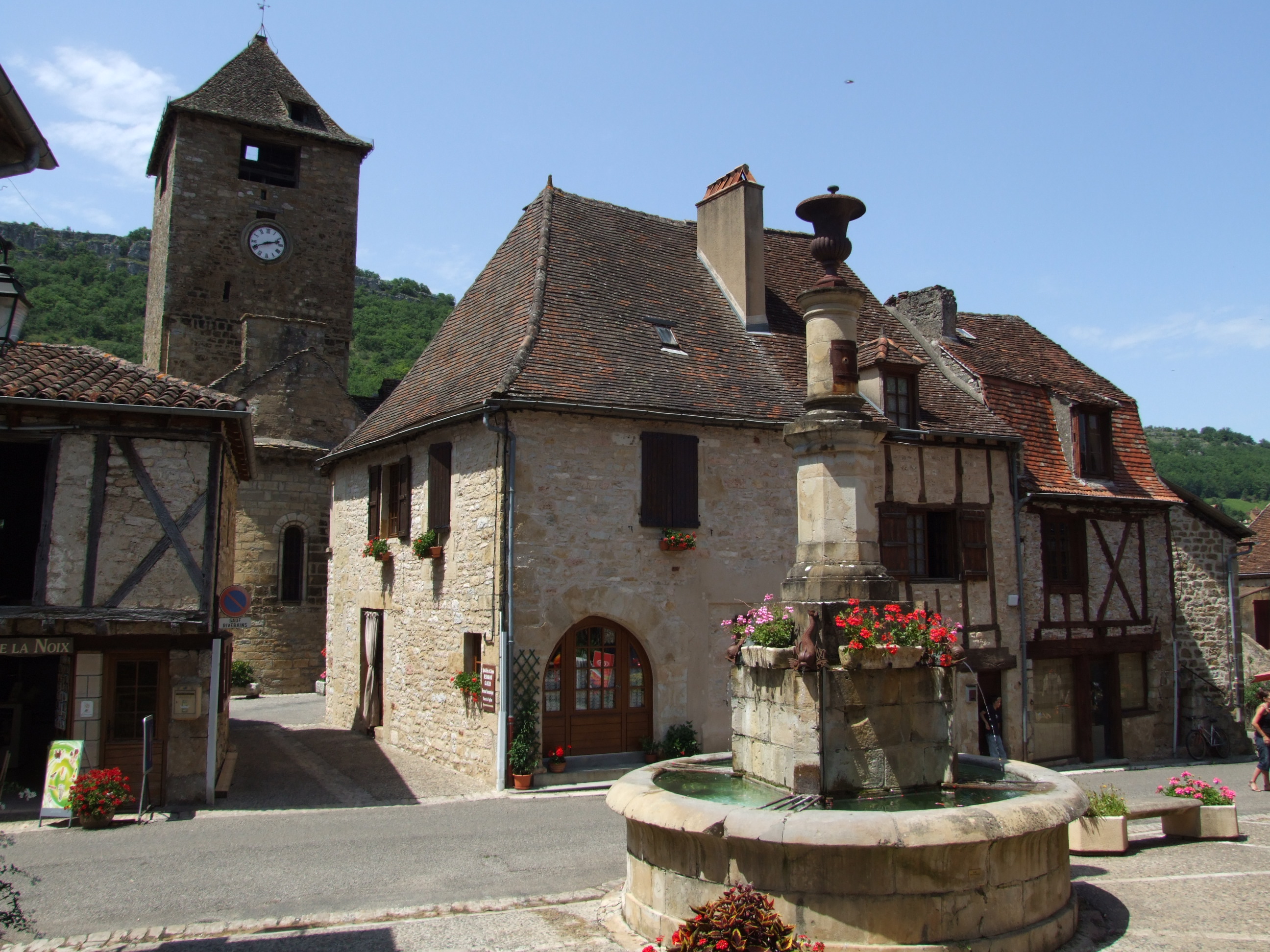 871-autoire-plus-beaux-villages-de-france-lot.jpg