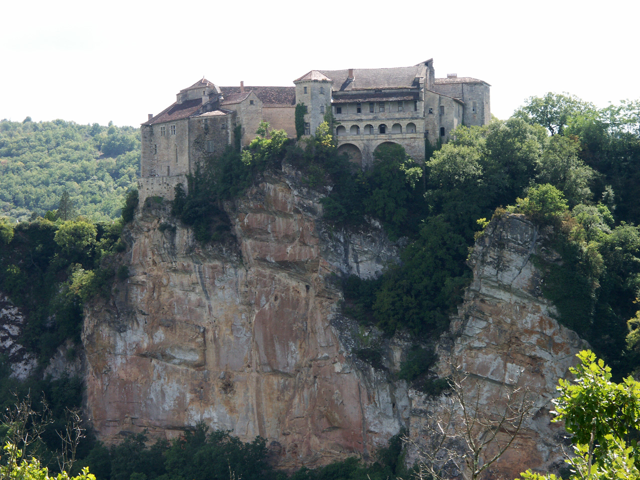 884-bruniquel-plus-beaux-villages-de-france-tarn-et-garonne.jpg