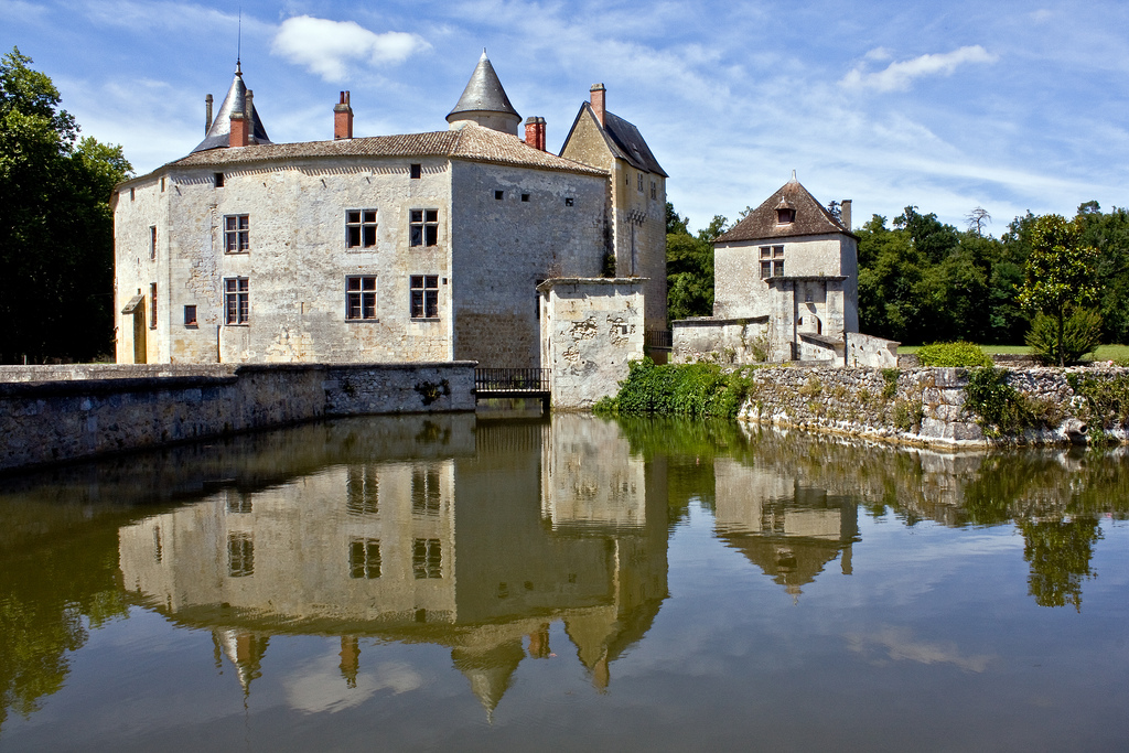 885-chateau-de-la-brede-gironde.jpg