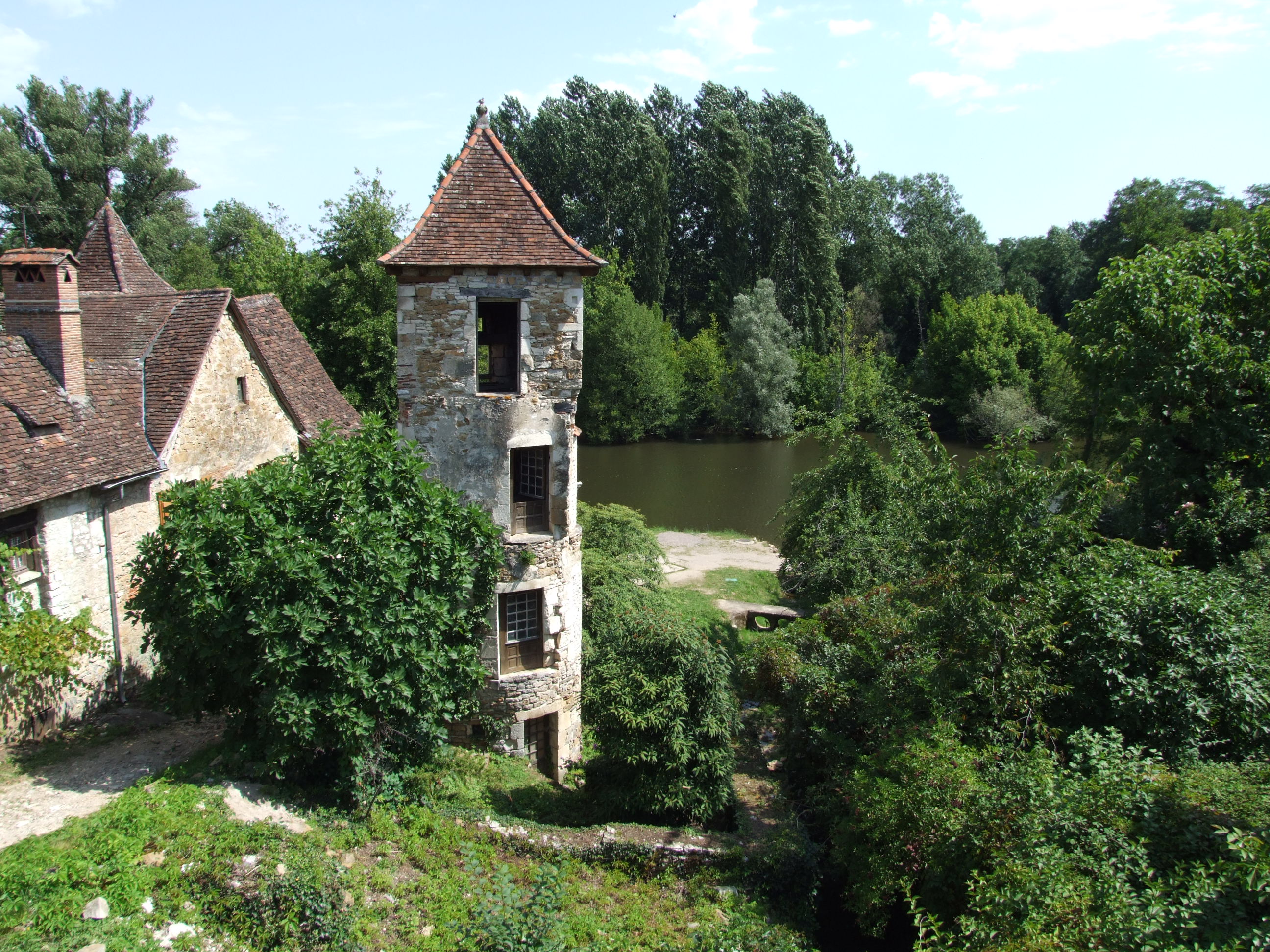 891-carennac-plus-beaux-villages-de-france-lot.jpg