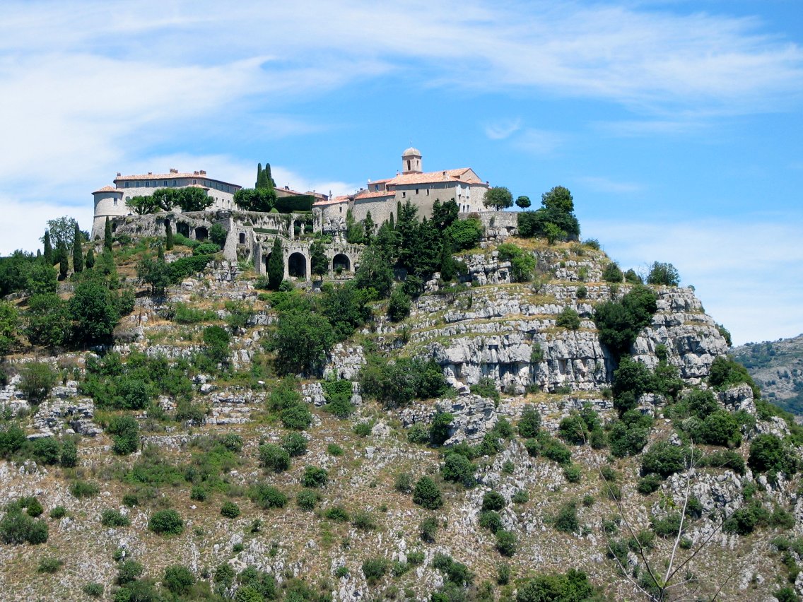 922-gourdon-plus-beaux-villages-de-france-alpes-maritime.jpg