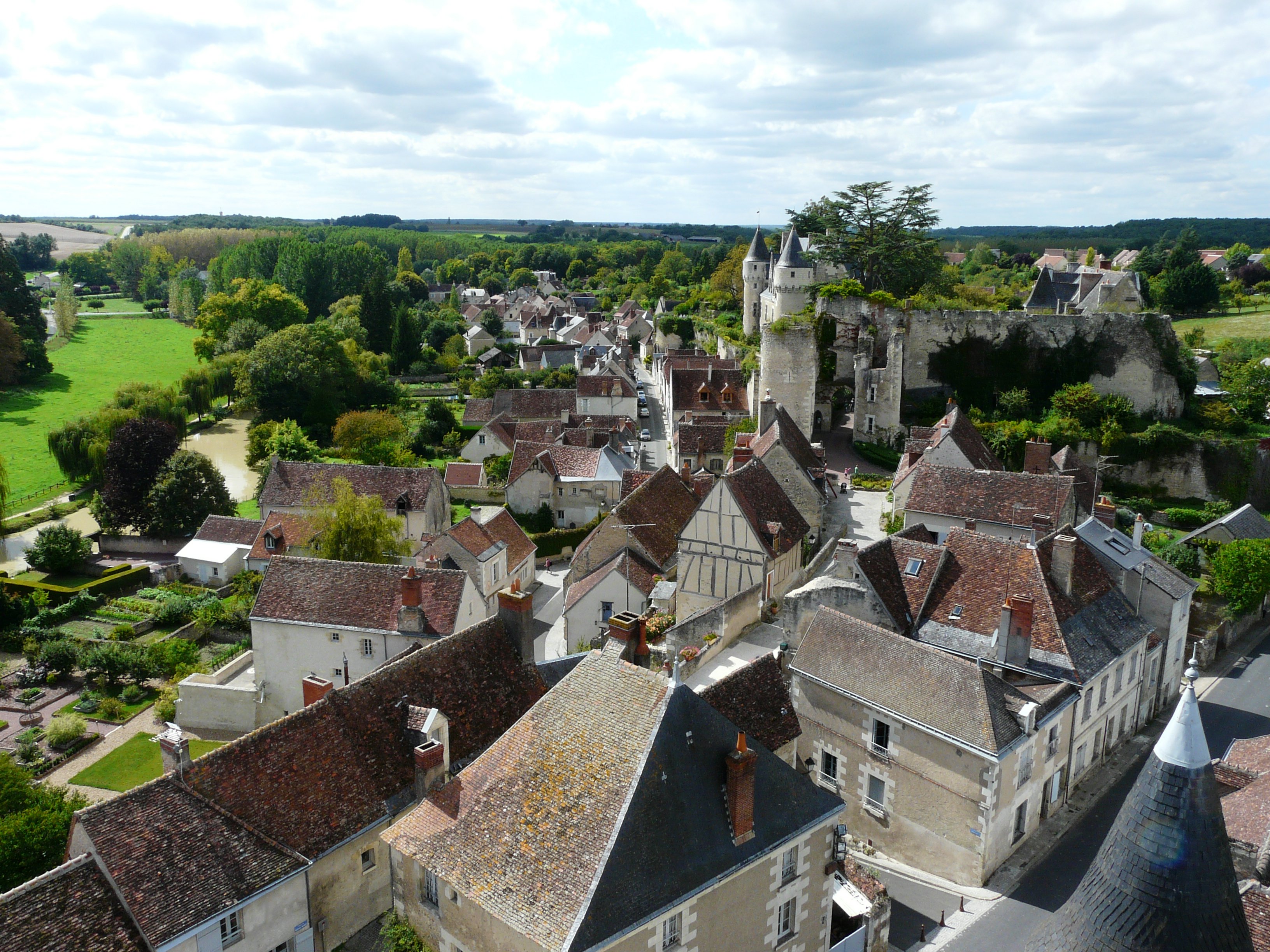 966-montresor-plus-beaux-villages-de-france-indre-et-loire.jpg