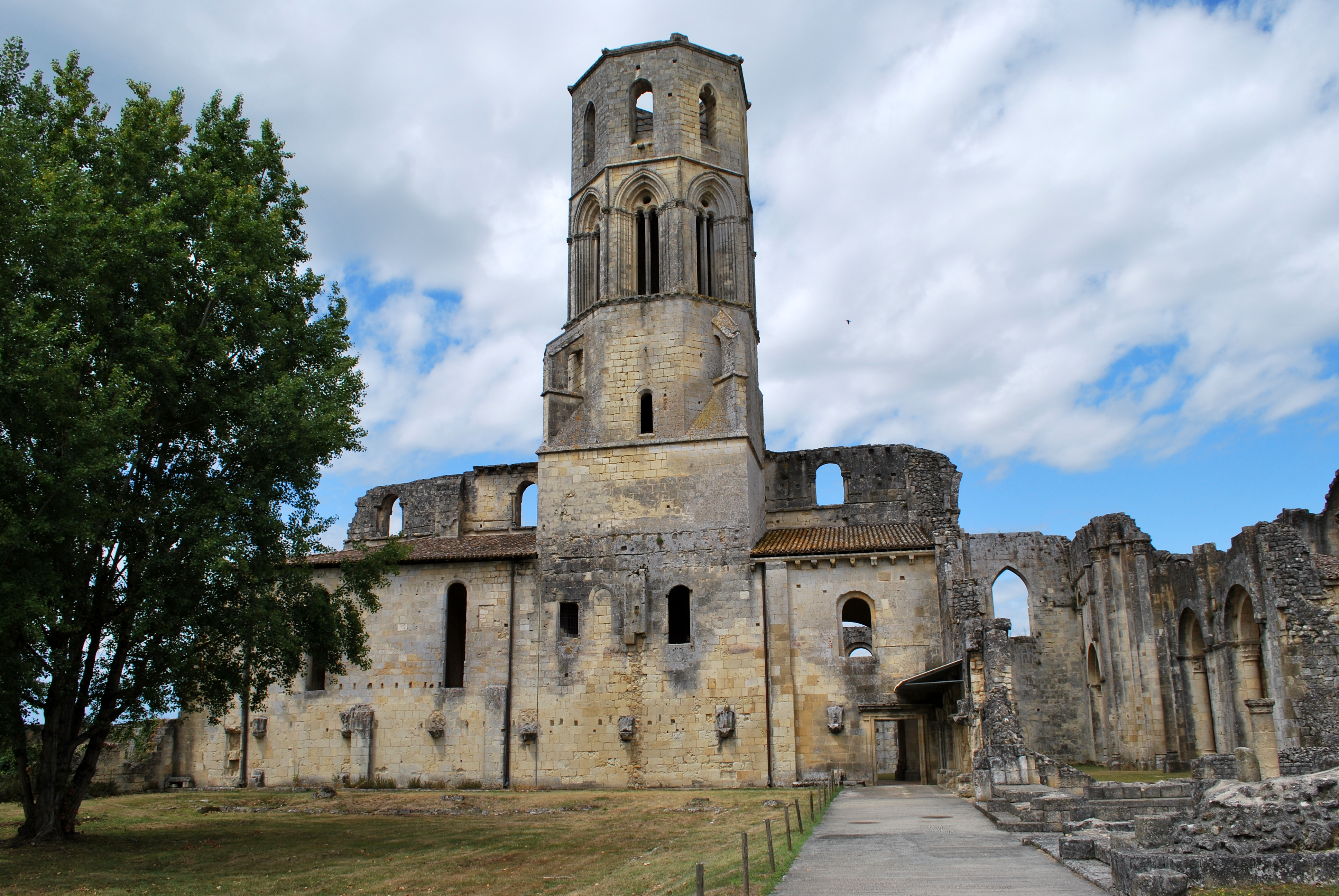 2207-abbaye_de_la_sauve-majeure_33.jpg