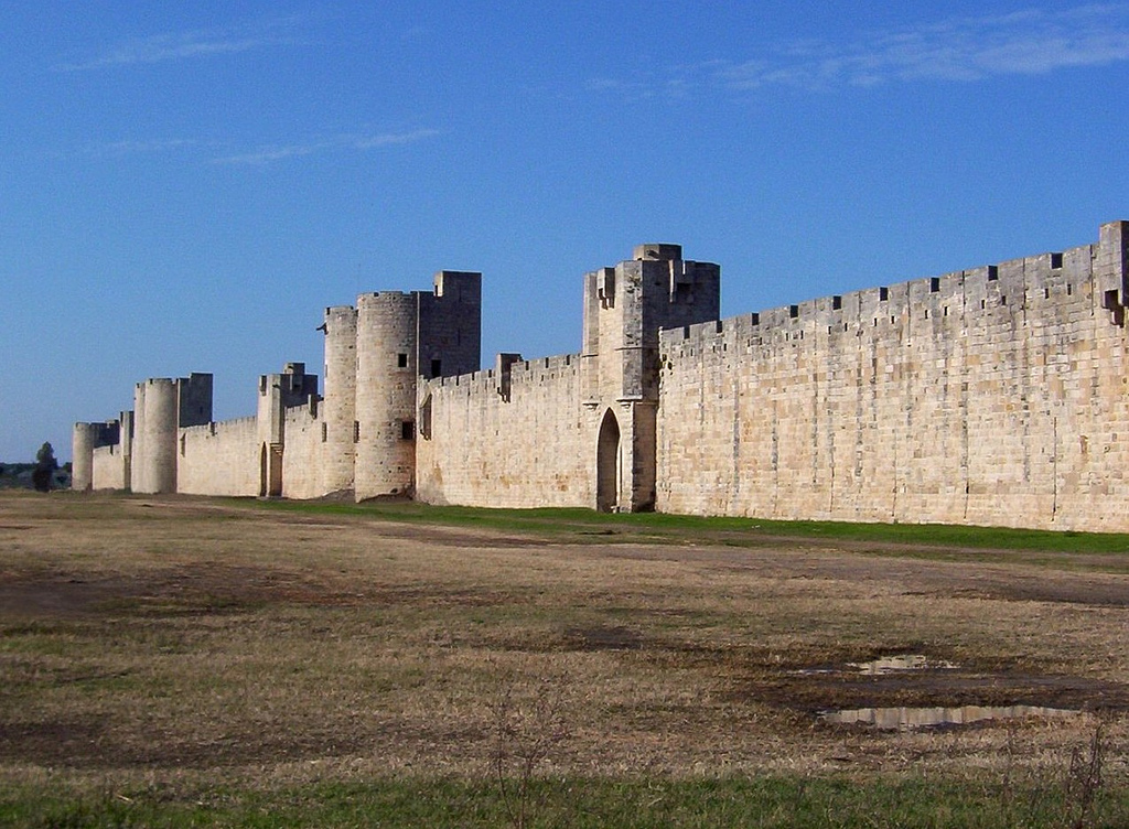 2220-tours-remparts-aigues-mortes-30.jpg