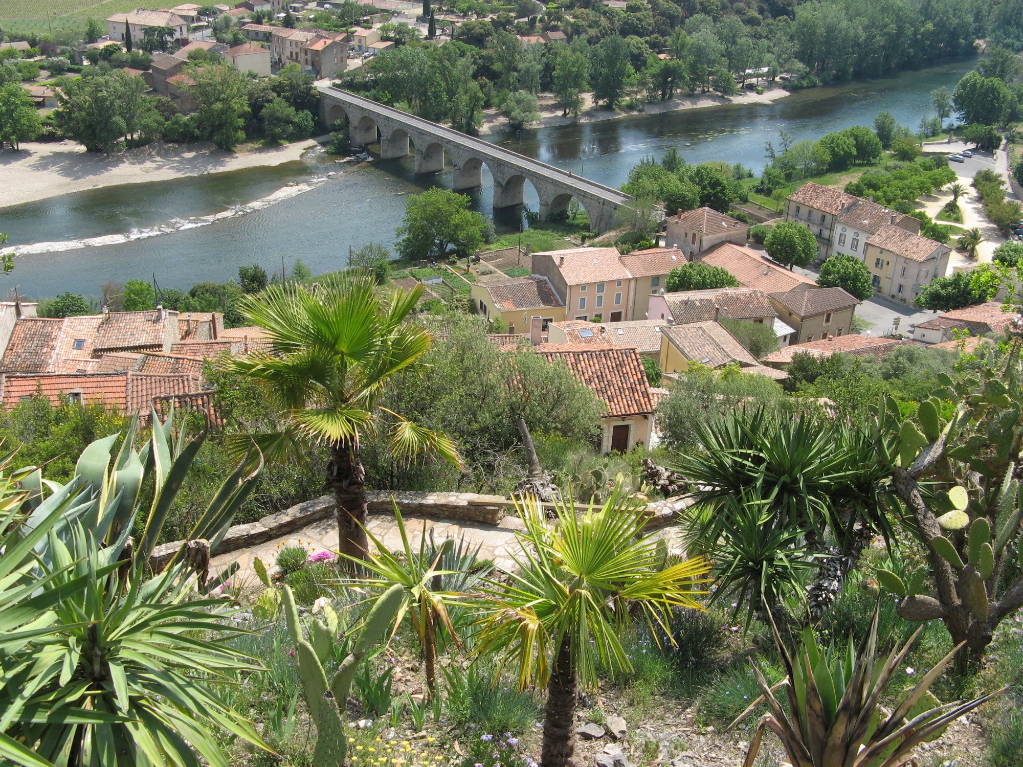 2363-34-roquebrun-jardin-mediterraneen.jpg