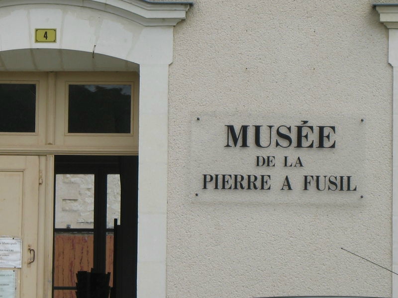 2384-musee-de-la-pierre-a-fusil-36.jpg