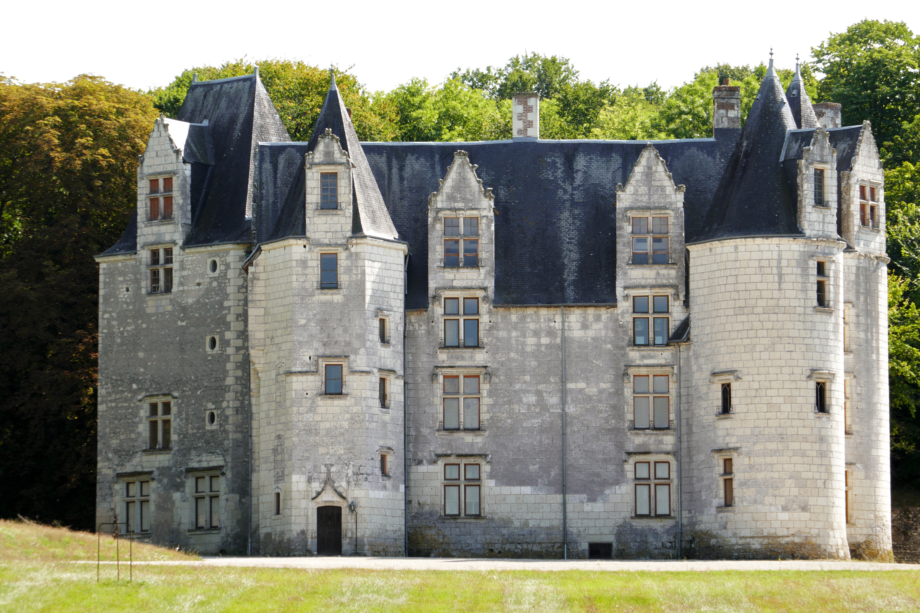 2394-chateau_des_bretignolles_37.jpg