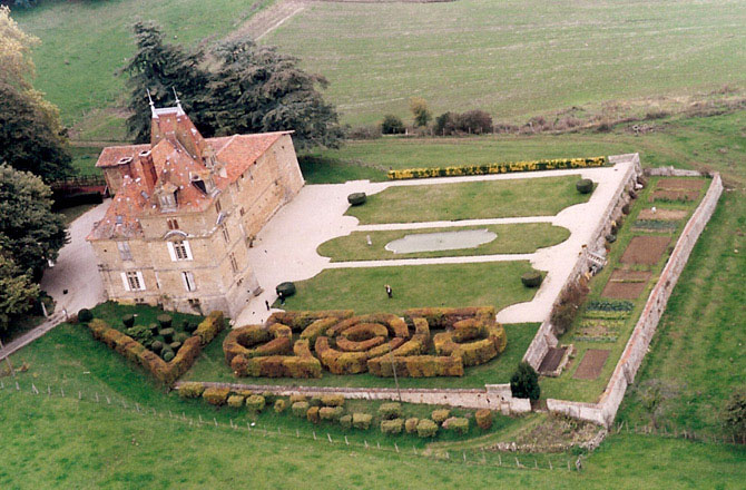 2400-38-chateau-de-bresson.jpg