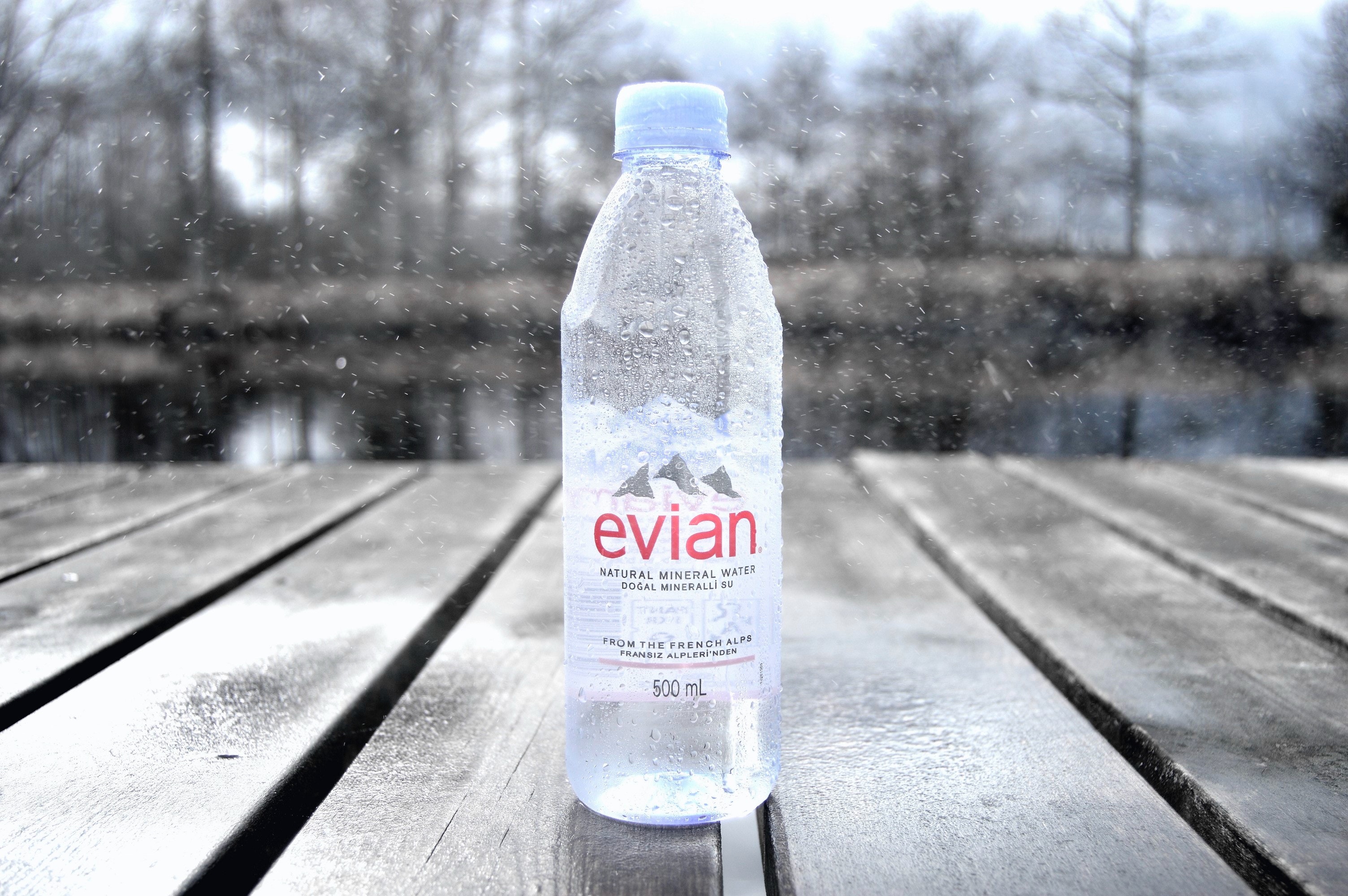 2447-74-evian-experience.jpg