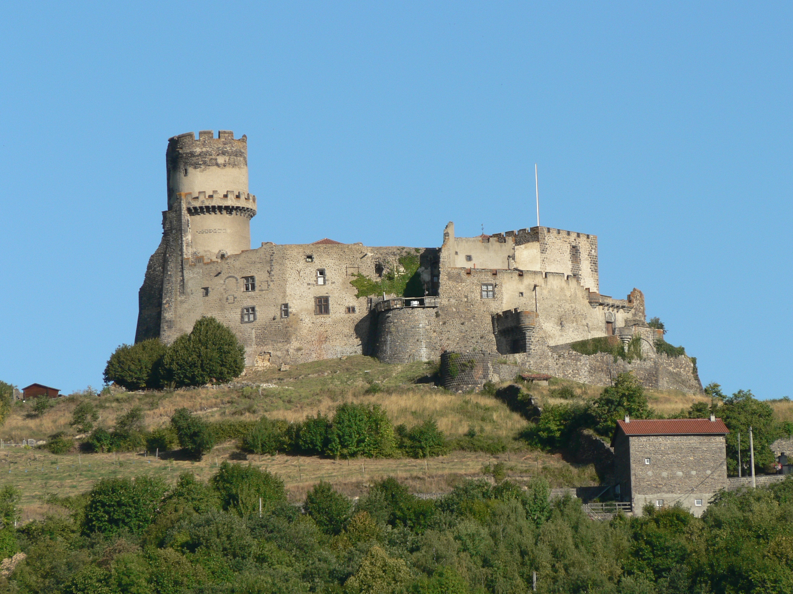 2586-chateau_de_tournoel_63.jpg