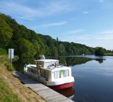Bateau-promenade-pays-de-mayenne.jpg
