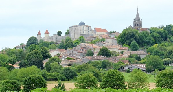 2779-chateau-de-villebois-lavalette-charente.jpg